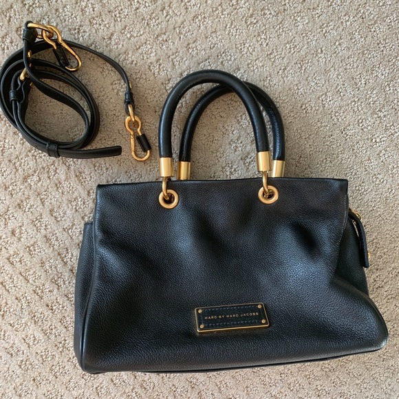 Marc Jacobs Classic Black Purse w/ Detachable Strap - Picture 1 of 3